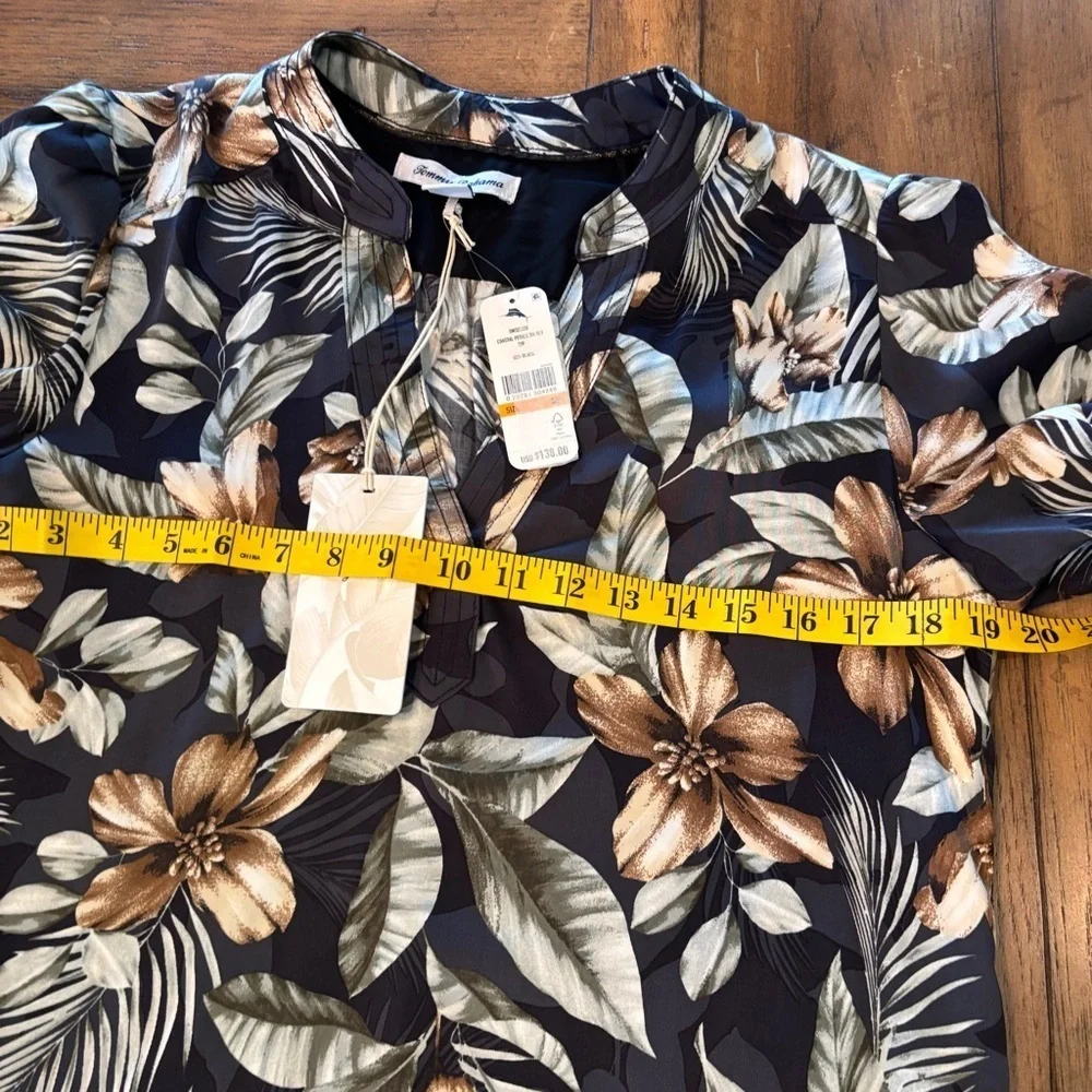 NWT Tommy Bahama Coastal Petals Split Neck Top in Black, Small, Spring Summer
